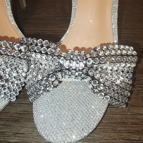 I.N.C. INTERNATIONAL CONCEPTS WOMENS NEMMZI BOW DRESS SANDALS NWT SILVER… - Picture 6 of 12